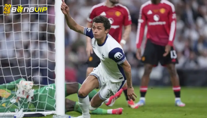 Morgan: 'Man Utd - Tottenham tệ nhất trong các trận chung kết' Morgan: 'Man Utd - Tottenham tệ nhất trong các trận chung kết' - phát biểu gây bão